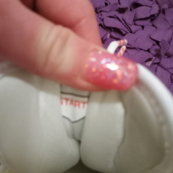 Reebok Allen Iverson's custom-made questions sneakers 👟 - Picture 6 of 8